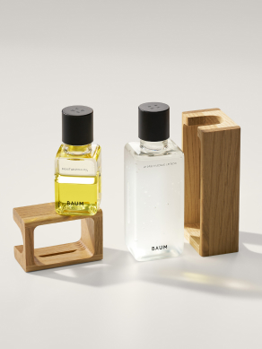 容器への再生可能原料の採用やレフィルタイプ製品の配置などを通じ、環境への負荷低減を目指します。